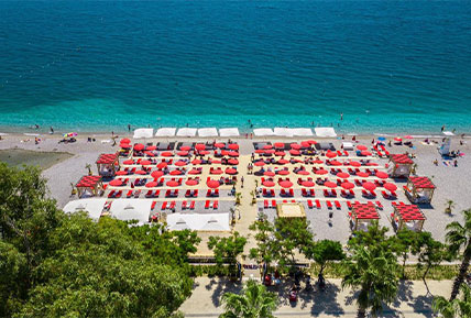 Red Rujj Beach & Bistro